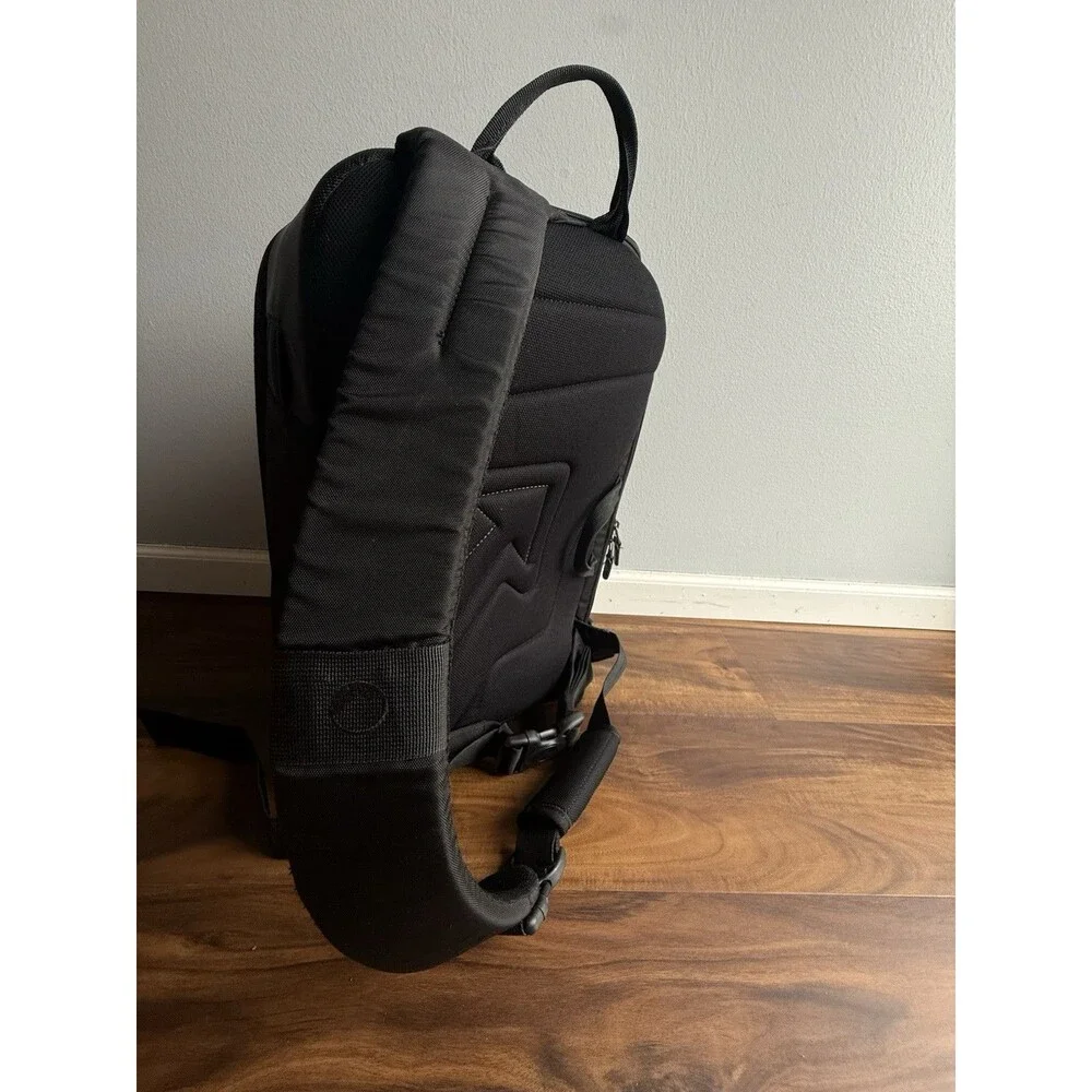 Lowepro Classified Sling 220 AW DSLR Camera Bag Black Pro Case Padded | Carryon